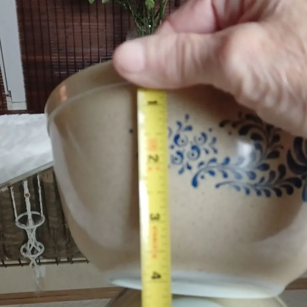 PYREX  Homestead Tan  & Blue  402 1.5 Quart Vintage Mixing‎ Bowl